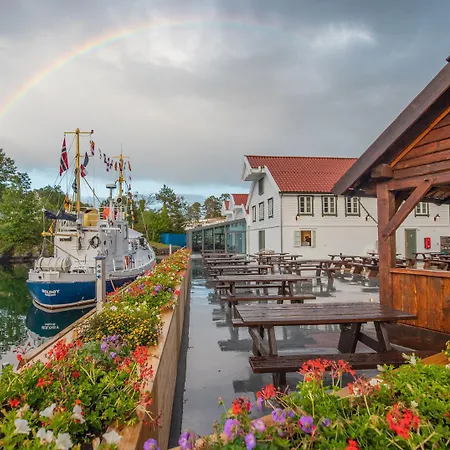 Leilighetshoteller Kulleseidkanalen Gjestehamn Bomlo
